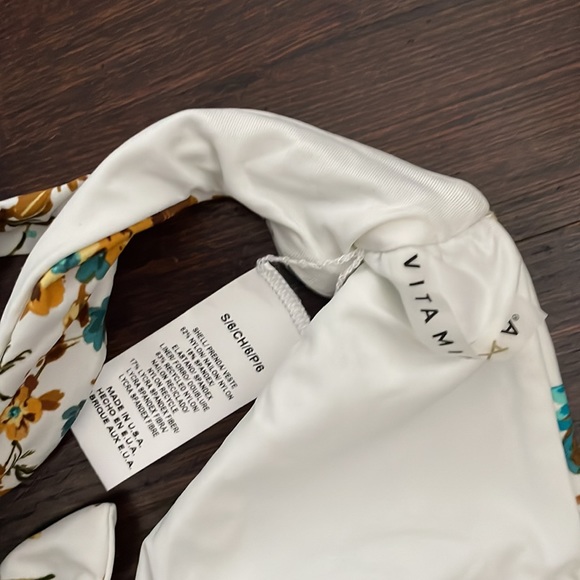 Vitamin A bikini top - Picture 2 of 2